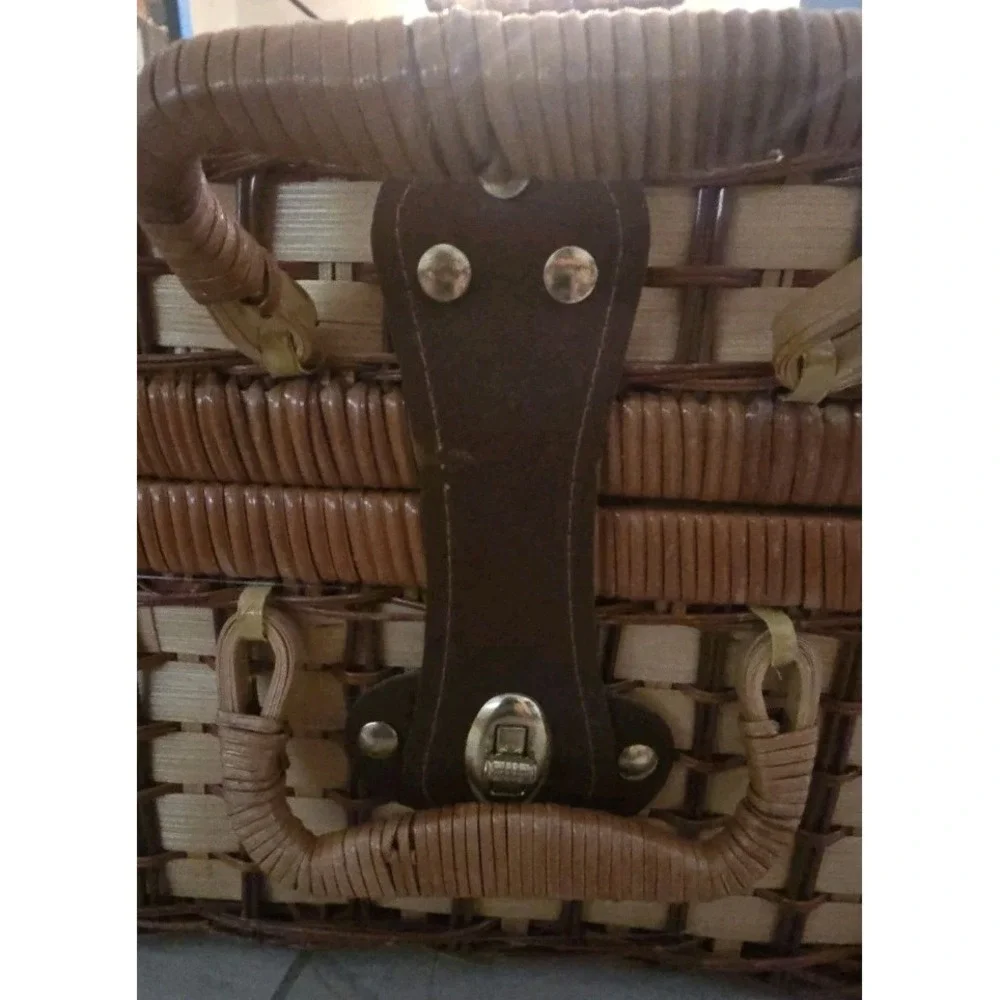 VTG Wicker Picnic Basket Rattan Suitcase Style Leather Strap Weave Cottagecore
